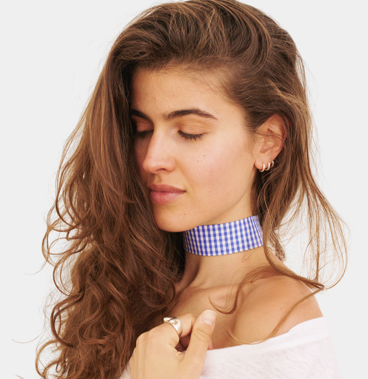 model wearing blue Vichy cotton choker 