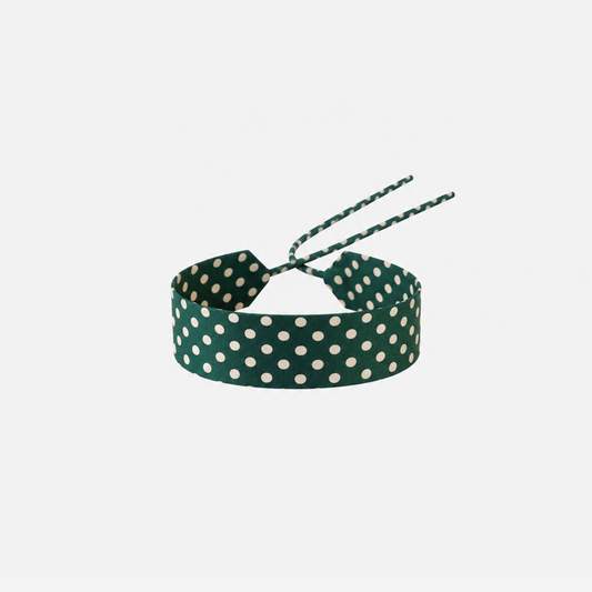Green Polka Dot Silk Choker – upcycled from a vintage silk tie, with self-tie closure | collo limited edition
