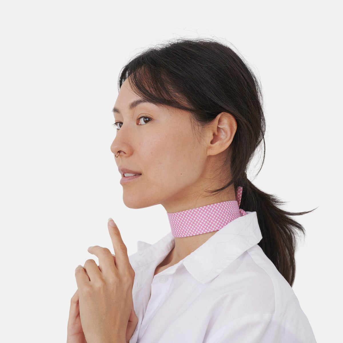 Model wearing the Pink Dotted Cotton Choker | collo basics
