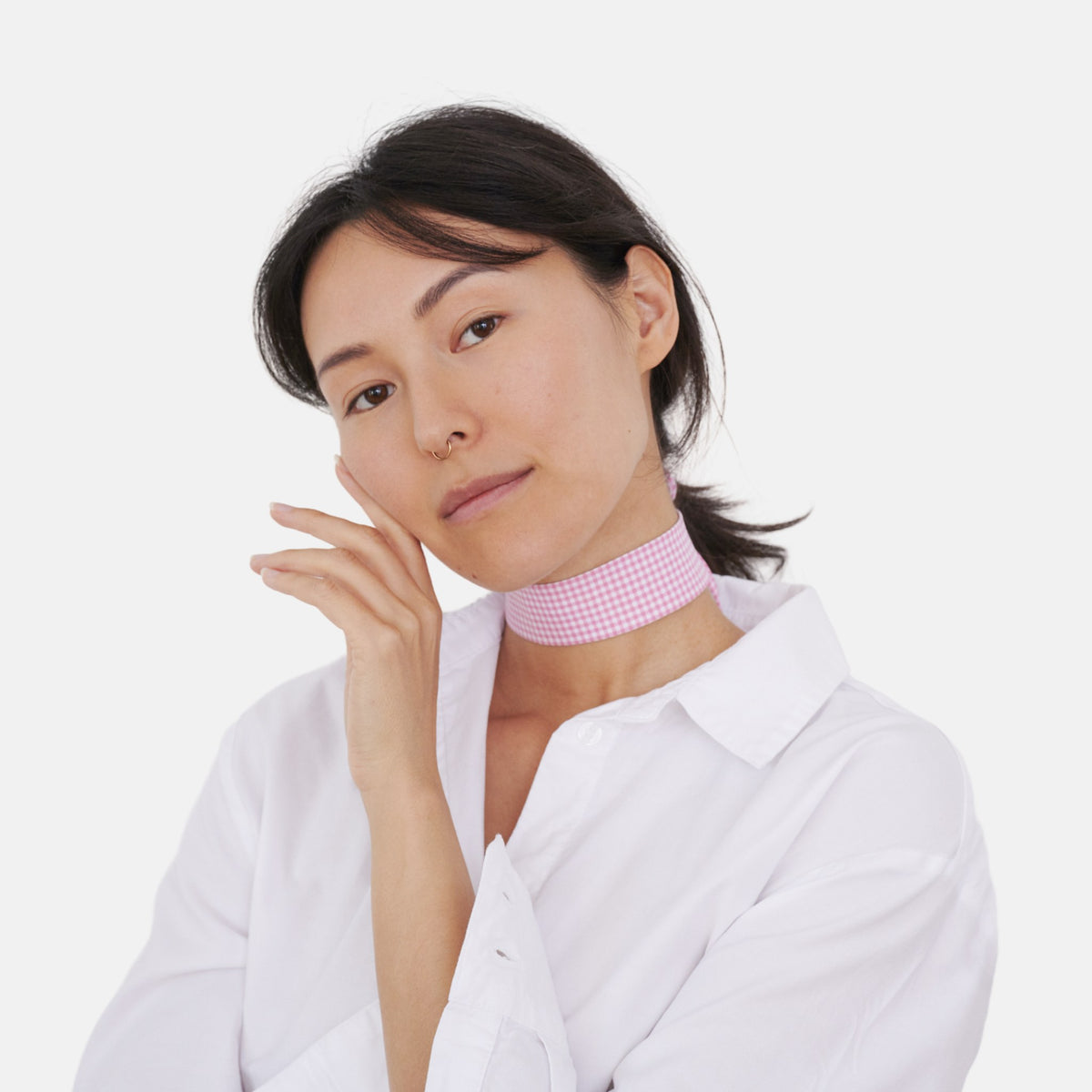 Model wearing the Pink Vichy Cotton Choker | collo basics