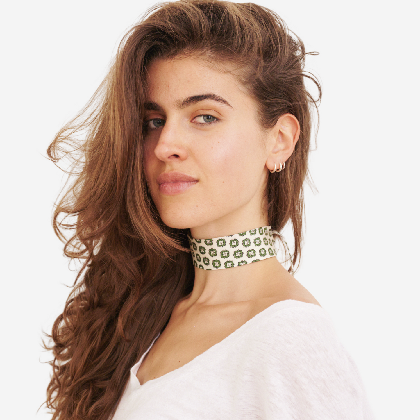 White & Green Medaillons Silk Choker – collo limited edition choker